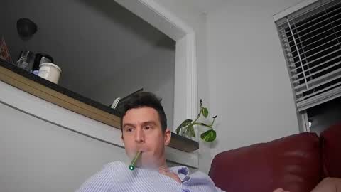 Snapshot of str8stuntcox chatting on 8, 10, 2025 Str8StuntCox online show from 8, 10, 2025