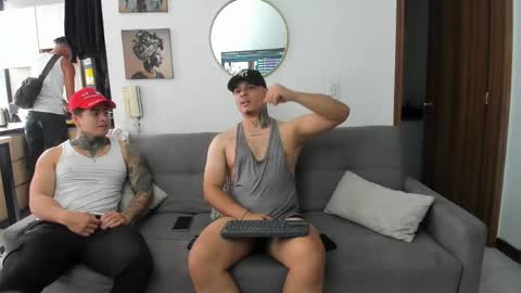 straight__friends online show from 19, 5, 2026