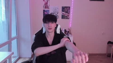 Snapshot of stralght_twinks chatting on 9, 12, 2024 Ray online show from 9, 12, 2024