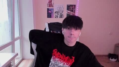 Snapshot of stralght_twinks chatting on 10, 12, 2024 Ray online show from 10, 12, 2024