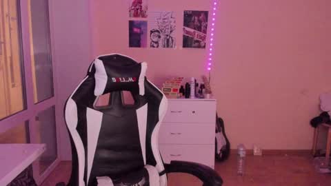 Snapshot of stralght_twinks chatting on 12, 12, 2024 Ray online show from 12, 12, 2024