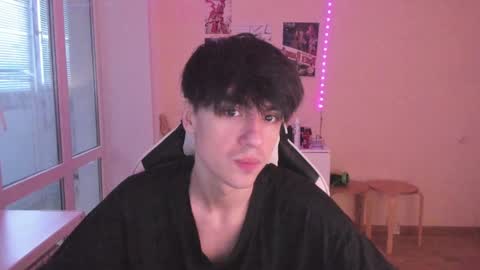 Snapshot of stralght_twinks chatting on 19, 12, 2024 Ray online show from 19, 12, 2024