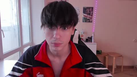 Snapshot of stralght_twinks chatting on 2, 1, 2025 Ray online show from 2, 1, 2025