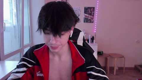 Snapshot of stralght_twinks chatting on 8, 1, 2025 Ray online show from 8, 1, 2025