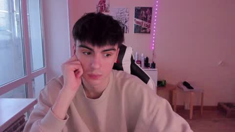 Snapshot of stralght_twinks chatting on 17, 1, 2025 Ray online show from 17, 1, 2025