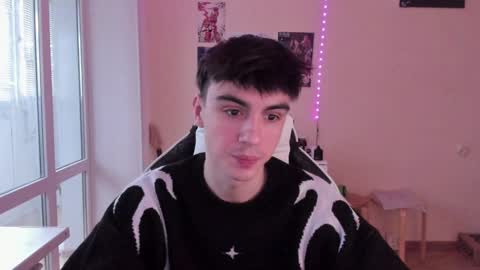 Snapshot of stralght_twinks chatting on 19, 1, 2025 Ray online show from 19, 1, 2025