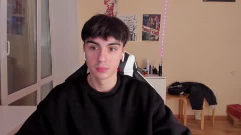 Snapshot of stralght_twinks chatting on 31, 1, 2025 Ray online show from 31, 1, 2025