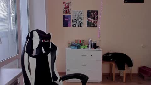 Snapshot of stralght_twinks chatting on 3, 2, 2025 Ray online show from 3, 2, 2025