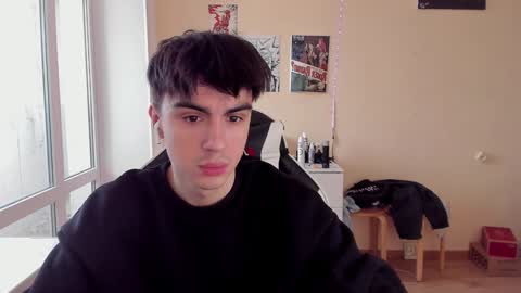 Snapshot of stralght_twinks chatting on 4, 2, 2025 Ray online show from 4, 2, 2025