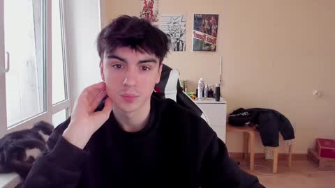 Snapshot of stralght_twinks chatting on 5, 2, 2025 Ray online show from 5, 2, 2025