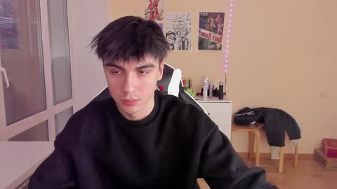 Snapshot of stralght_twinks chatting on 6, 2, 2025 Ray online show from 6, 2, 2025