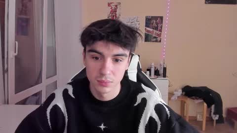 Snapshot of stralght_twinks chatting on 9, 2, 2025 Ray online show from 9, 2, 2025