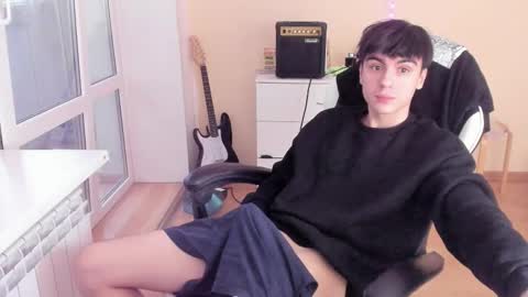 Snapshot of stralght_twinks chatting on 12, 2, 2025 Ray online show from 12, 2, 2025
