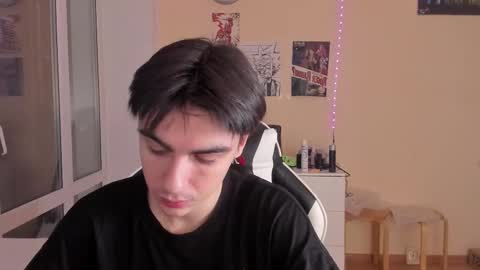 Snapshot of stralght_twinks chatting on 18, 2, 2025 Ray online show from 18, 2, 2025