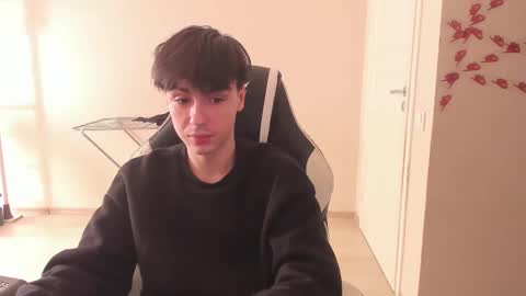 Snapshot of stralght_twinks chatting on 10, 3, 2025 Ray online show from 10, 3, 2025