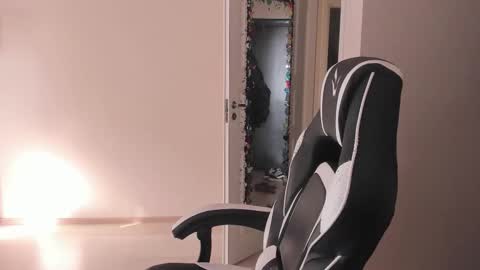 Snapshot of stralght_twinks chatting on 14, 9, 2025 Ray online show from 14, 9, 2025