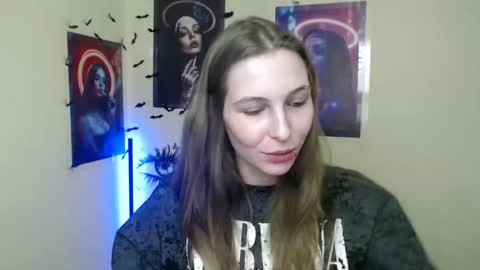 Snapshot of stranger_giirl chatting on 15, 12, 2025 Amalia online show from 15, 12, 2025