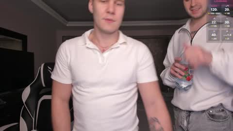 Snapshot of stranggee chatting on 20, 12, 2024 Artem online show from 20, 12, 2024