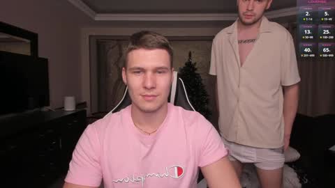 Snapshot of stranggee chatting on 22, 12, 2024 Artem online show from 22, 12, 2024