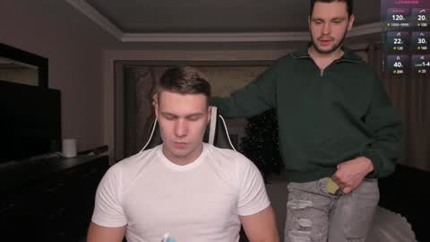 Snapshot of stranggee chatting on 27, 12, 2024 Artem online show from 27, 12, 2024