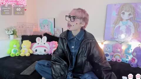 strawberry_kitty_ online show from 22, 12, 2025