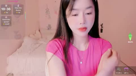 Snapshot of strawberry_ni09 chatting on 25, 9, 2025 strawberry_ni09 online show from 25, 9, 2025