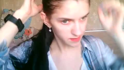 Snapshot of strawberry_storm chatting on 5, 4, 2026 Strawberry Storm online show from 5, 4, 2026