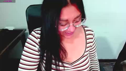 strawlux online show from 21, 2, 2026