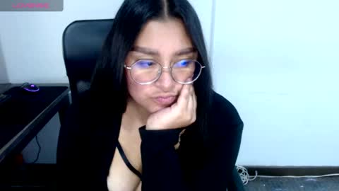 strawlux online show from 1, 4, 2026