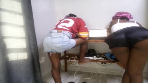 streetlioness online show from 17, 12, 2025