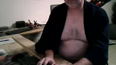 Snapshot of strokingdragon48 chatting on 13, 12, 2024 strokingdragon48 online show from 13, 12, 2024