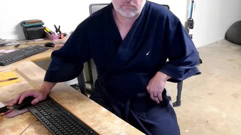 Snapshot of strokingdragon48 chatting on 18, 11, 2025 strokingdragon48 online show from 18, 11, 2025