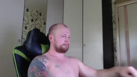 Snapshot of strongass18 chatting on 5, 6, 2026 Alex online show from 5, 6, 2026