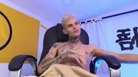 stuart_boy_ online show from 6, 3, 2025