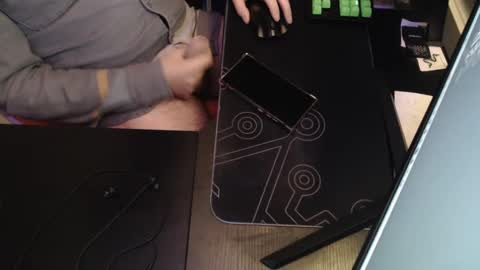 stud69861714 online show from 12, 3, 2025