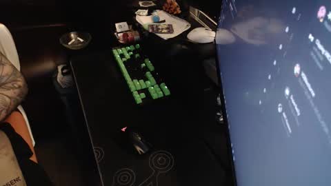 stud69861714 online show from 28, 2, 2026