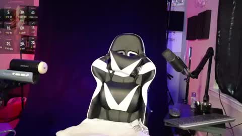 Ryan Long online show from 17, 7, 2026