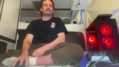 stupid_fellow online show from 28, 2, 2025