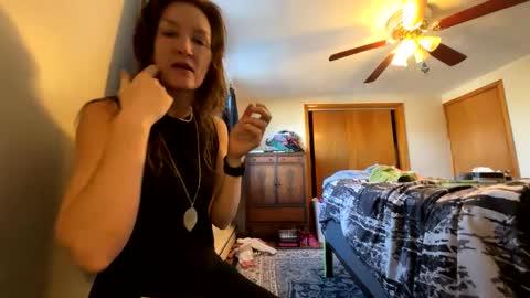 Snapshot of sub4you69brat chatting on 5, 2, 2025 sub4you69brat online show from 5, 2, 2025