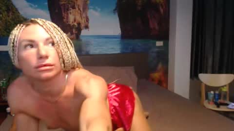 Snapshot of subbmarilyn chatting on 26, 11, 2025 subbmarilyn online show from 26, 11, 2025