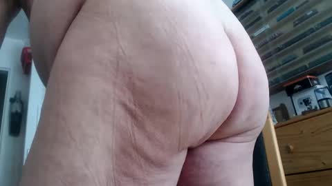 Snapshot of subibuns chatting on 20, 4, 2026 Marcel online show from 20, 4, 2026