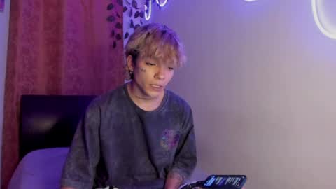 nico online show from 25, 4, 2026