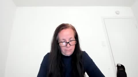 Snapshot of submissivepeachgoddess chatting on 17, 5, 2026 Submissie Peach Goddess online show from 17, 5, 2026