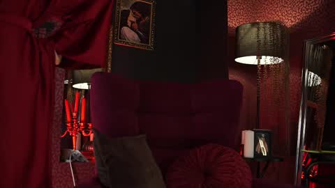 Snapshot of subtleart_ chatting on 7, 4, 2026 subtleart_ online show from 7, 4, 2026