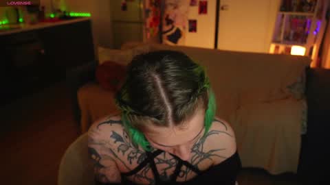 succubus_66 online show from 27, 12, 2024