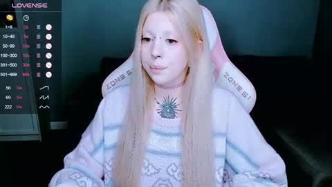 succubus_leslie online show from 3, 12, 2025