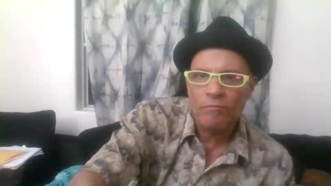 SUCKITU812 online show from 6, 3, 2025