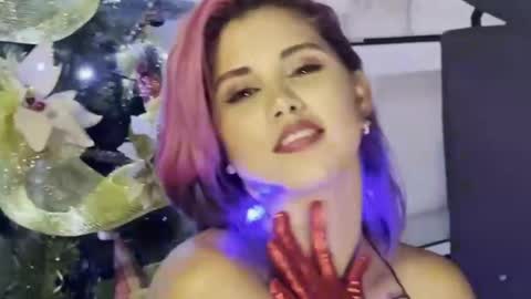 Snapshot of sucubo_69_ chatting on 30, 12, 2024 Rouss online show from 30, 12, 2024