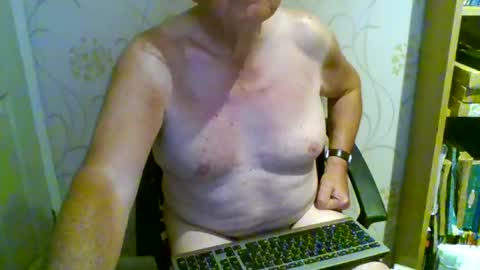 suffolkboy4 online show from 30, 6, 2026