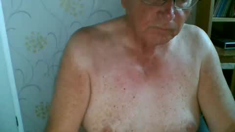 suffolkboy4 online show from 8, 7, 2026